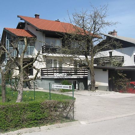 Rooms And Apartment Na Poljani Škofja Loka Zewnętrze zdjęcie