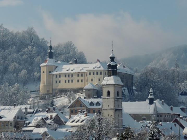 Rooms And Apartment Na Poljani Škofja Loka Zewnętrze zdjęcie