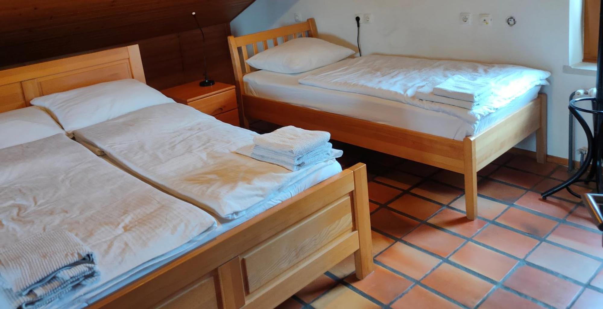 Rooms And Apartment Na Poljani Škofja Loka Pokój zdjęcie